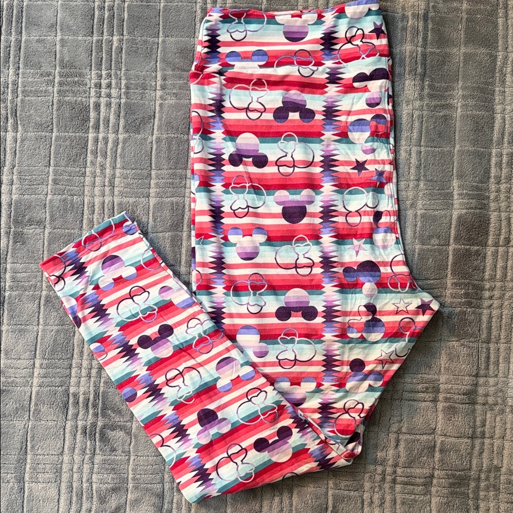 LuLaRoe X Disney leggings. Micky and Minnie